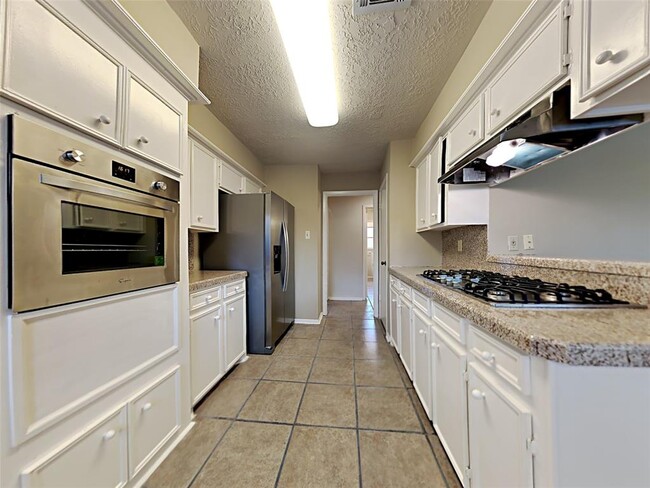 Building Photo - 603 Blue Ridge Dr