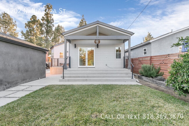 Building Photo - 1202 N Niagara St