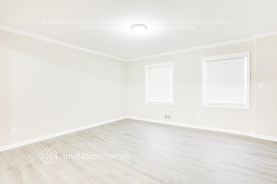 Building Photo - 334 Dartmouth Dr SW