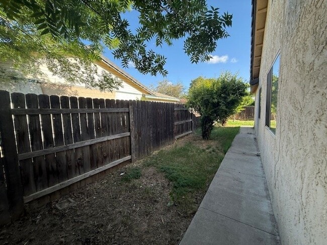 Building Photo - Coming Soon!