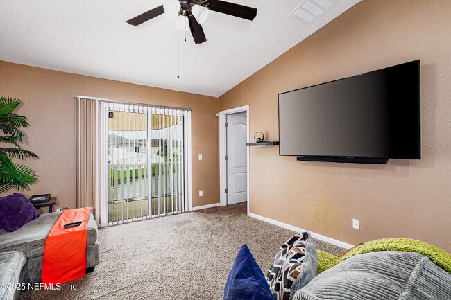 Building Photo - 8482 Julia Marie Cir