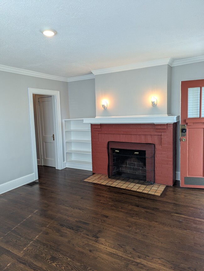 Building Photo - 720 Berne St SE Apt B