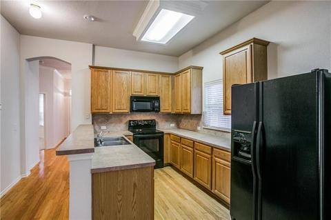 Building Photo - 7907 Rosebriar Ln