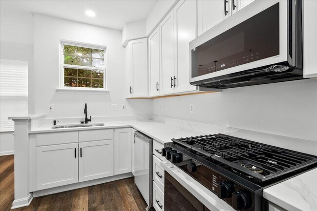 Building Photo - 116 Whiskey Creek Cir