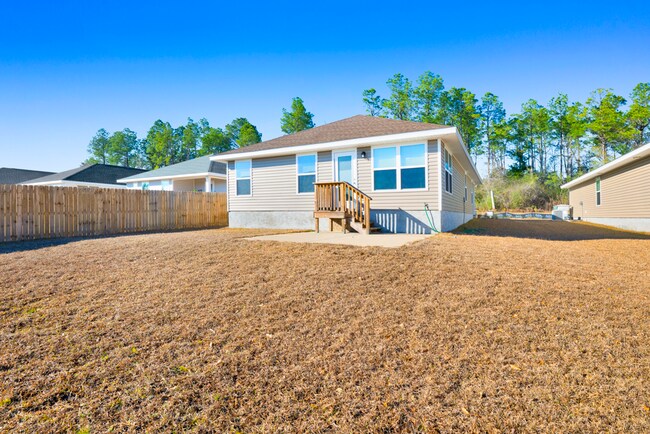 Building Photo - Peaceful Cantonment Home in New Home Community