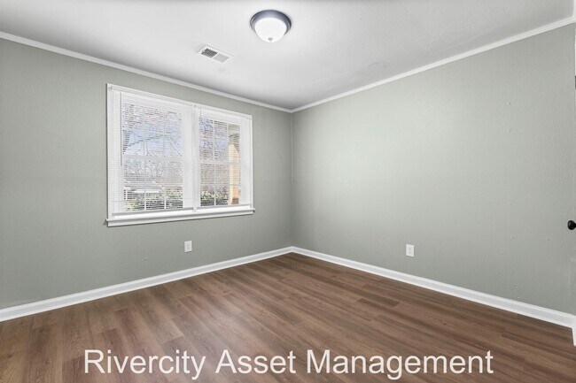 Building Photo - 4279 Ferndale Rd