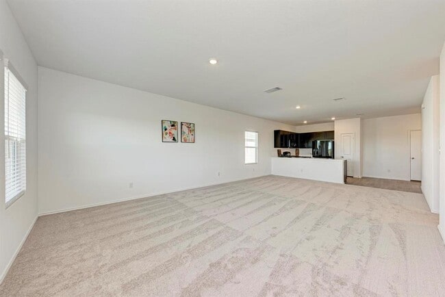 Building Photo - 611 Halfmoon Dr