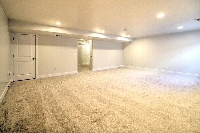 Building Photo - Single Family Home in the Exchange community