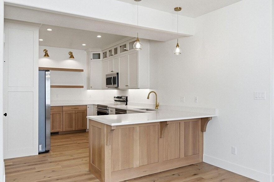 Building Photo - 6831 Dairy Hill Ct