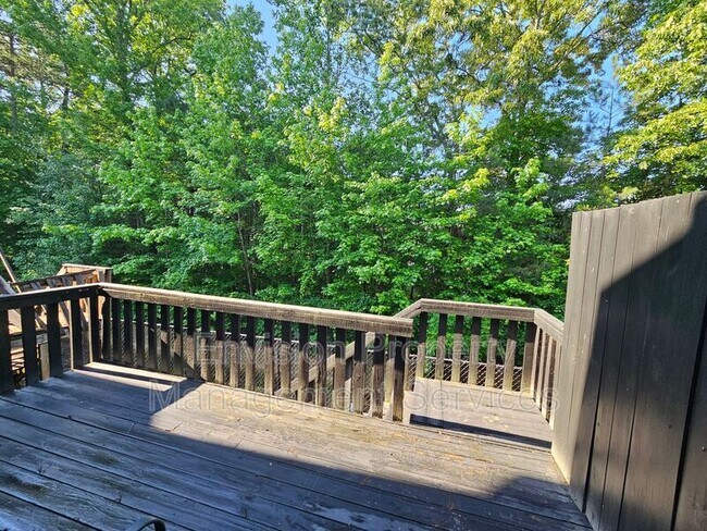 Building Photo - 1243 Blairs Pointe Dr SW