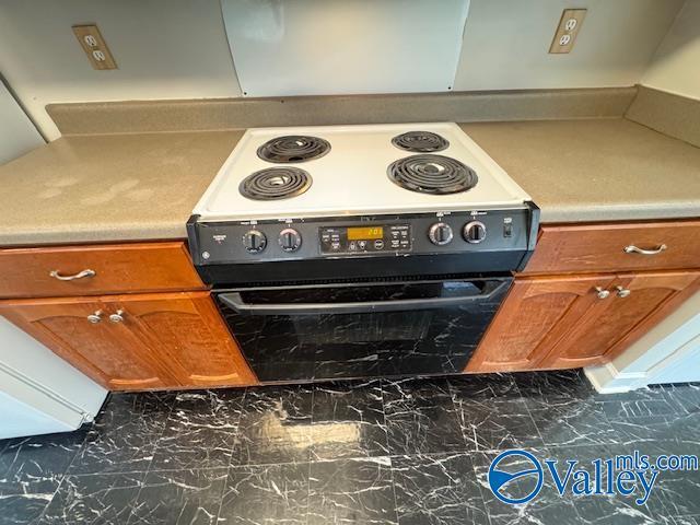 Building Photo - 302 Earnhardt Dr