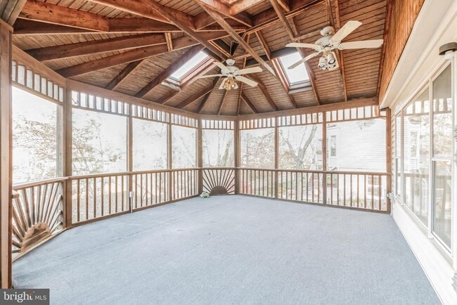 Building Photo - 14524 Pebblewood Dr