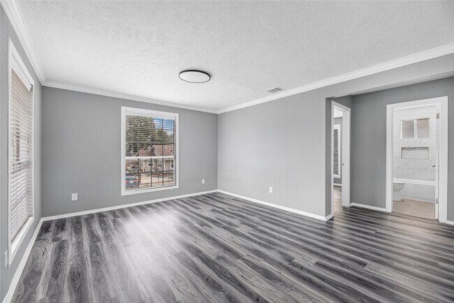 Building Photo - 502 Frawley St