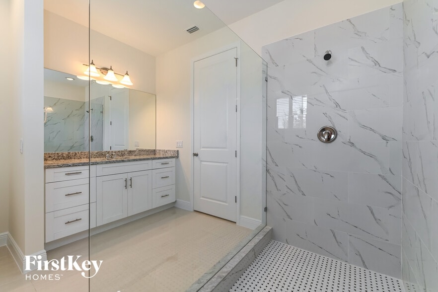 Building Photo - 3608 18th St SW