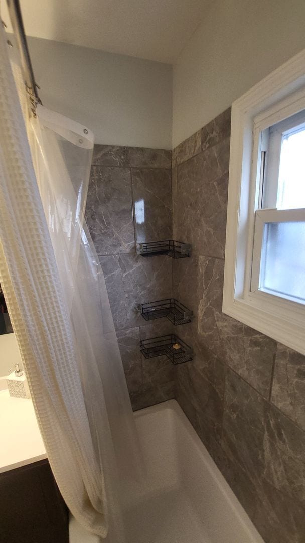 Building Photo - Move-In Ready 2BR/2BA with Garage – Great Location