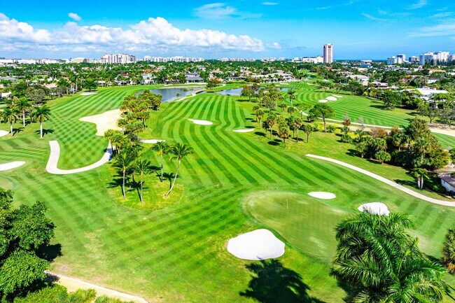 Building Photo - 2121 Areca Palm Rd