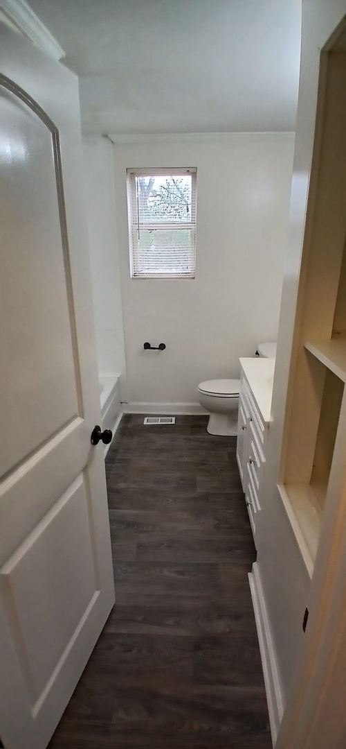 Building Photo - 4926 Francis St