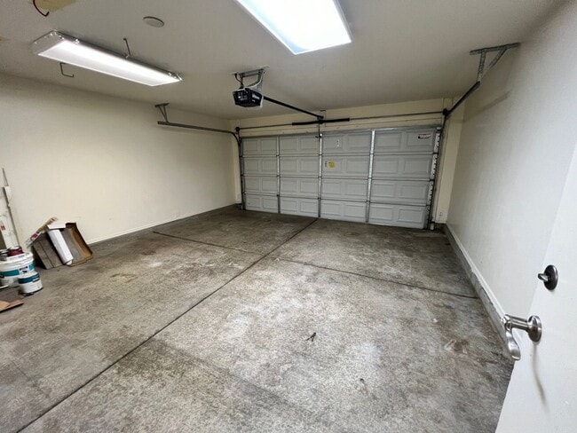 Building Photo - 4137 E Shadow Branch Dr