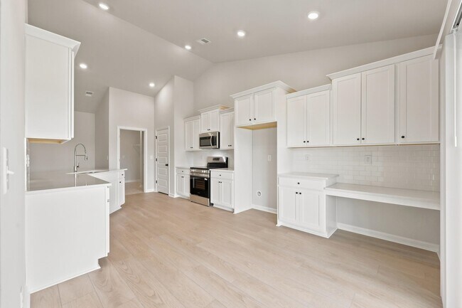 Building Photo - 334 Kindred Spirits Dr