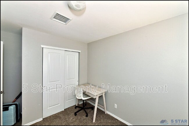 Building Photo - 5129 Rose Elise St