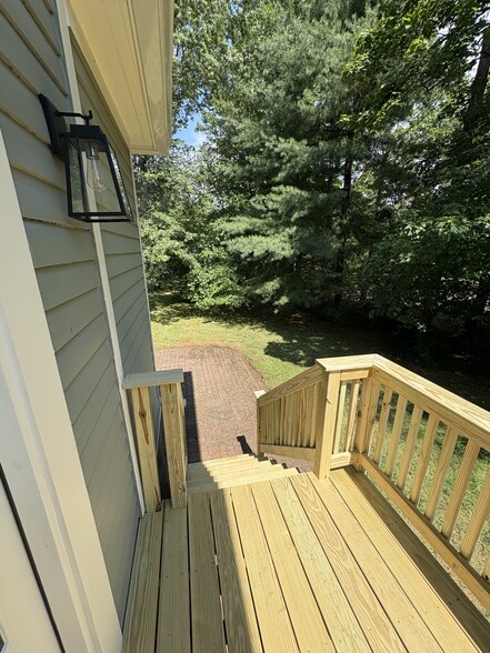 private deck, patio & side yard - 28 Dean St