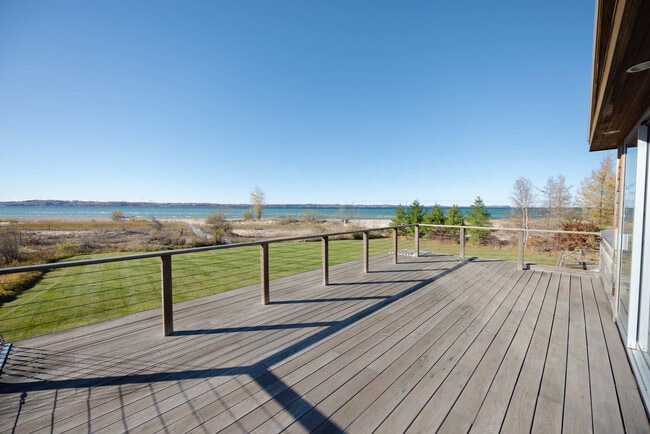 Building Photo - 11988 Cabana Shores Dr