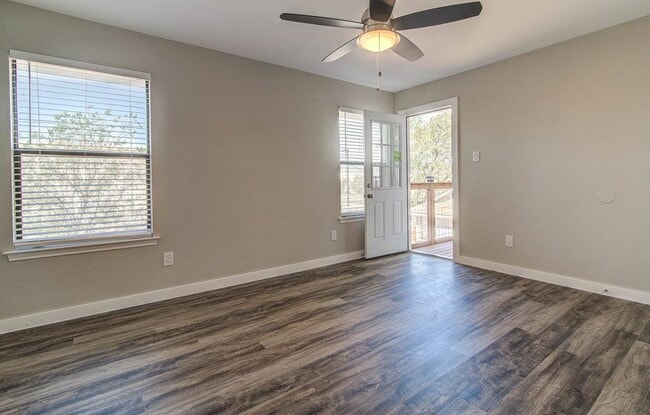 Building Photo - 1205 Gregory Ln