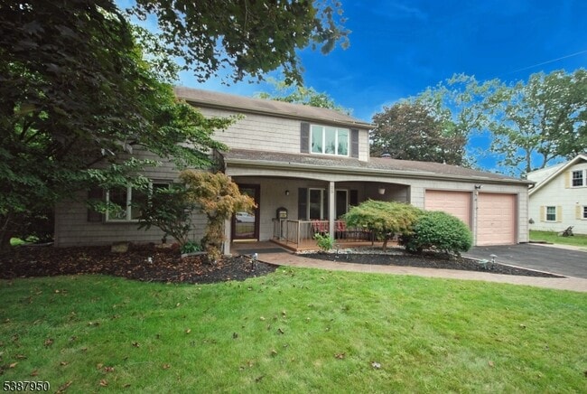 Primary Photo - 25 Hughes Rd
