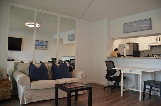 Building Photo - 253 Cypress Point Dr