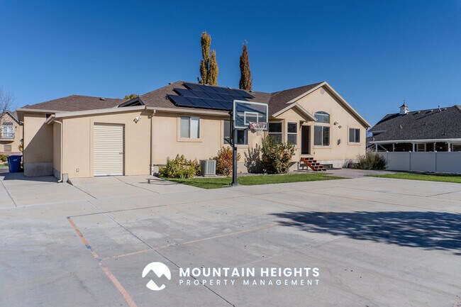 Building Photo - 4071 S Sandpiper Ln