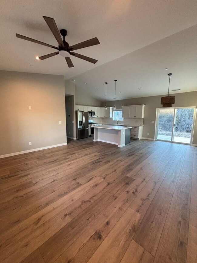 Building Photo - Brand New Semi-Custom Prescott Home!