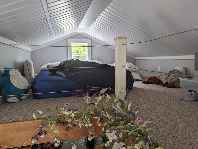 Building Photo - 11 Dana Ave