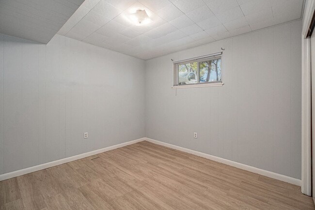 Building Photo - 7360 W.20th Ave. Unit B
