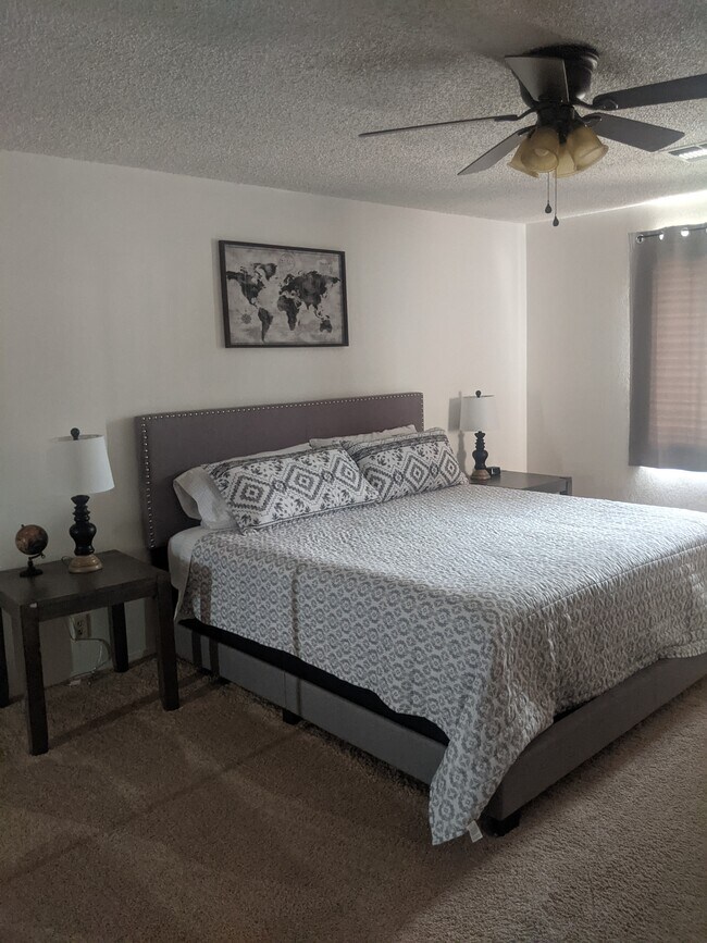 Building Photo - 1254 Escalera Pl