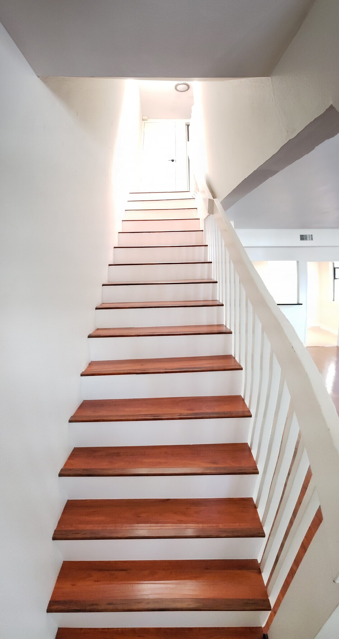 Building Photo - 1218 9th St