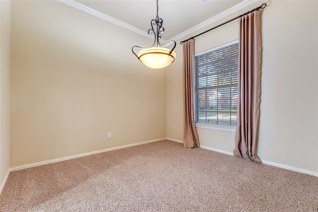 Building Photo - 305 Parkhurst Ln