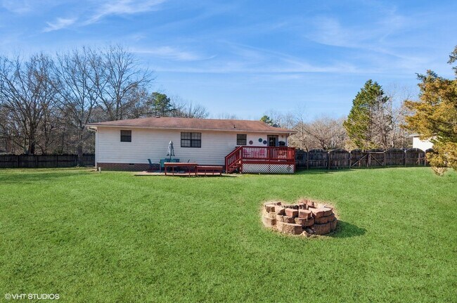 Building Photo - 9938 Sandra Ln