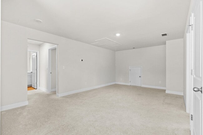 Building Photo - 4536 Lady Slipper Dr