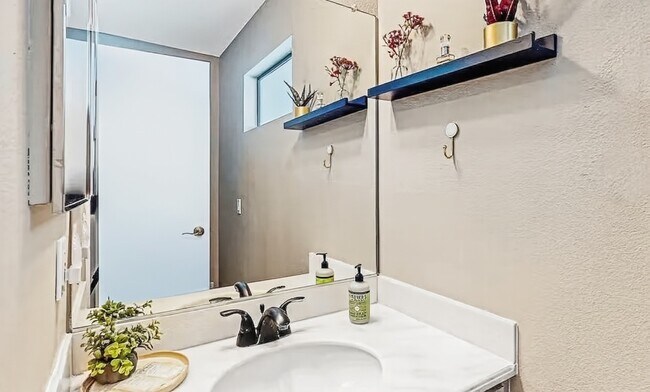 Building Photo - 40131 Baltusrol Cir