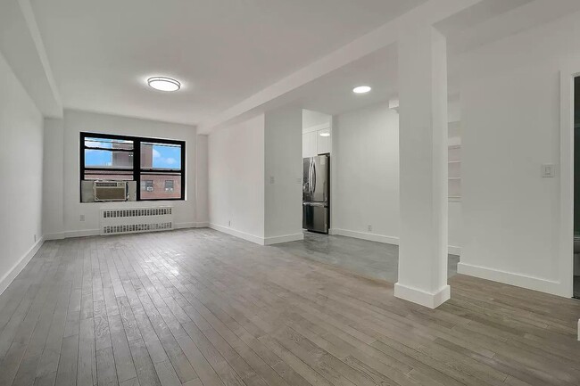 Building Photo - 99-05 63rd Dr