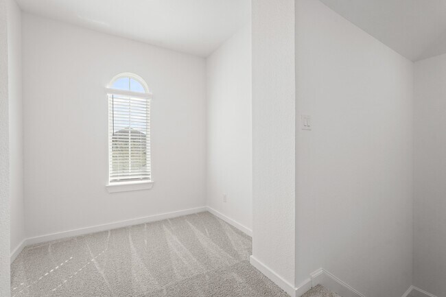 Building Photo - 24902 Groundsel Cottage Ln