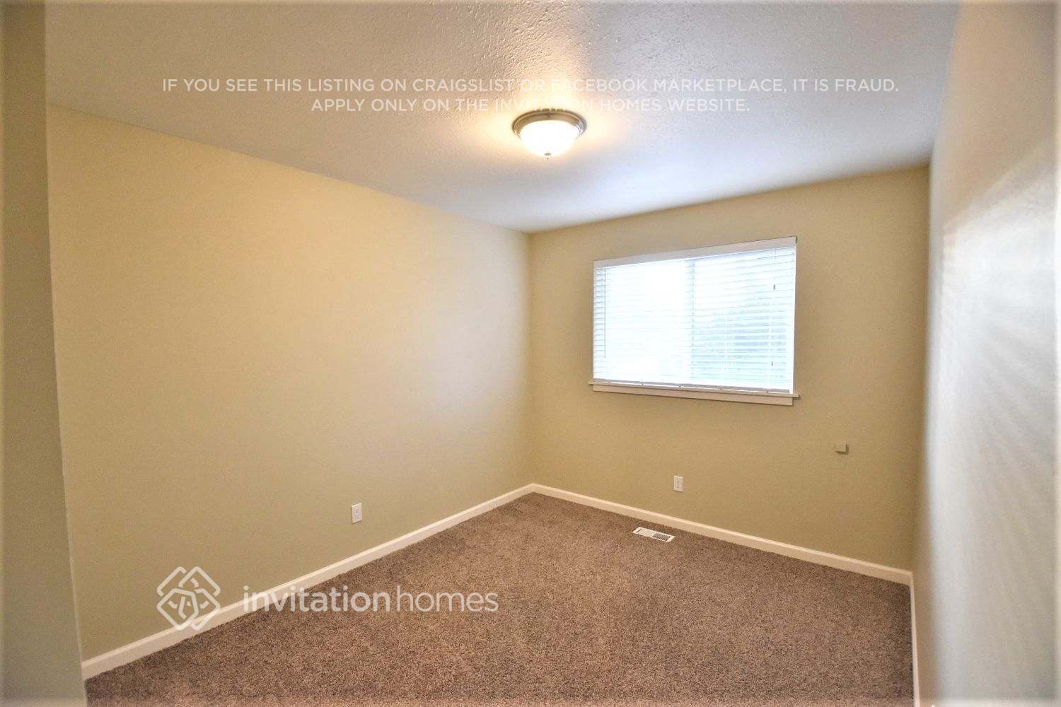 Building Photo - 15435 Chestnut Dr SE