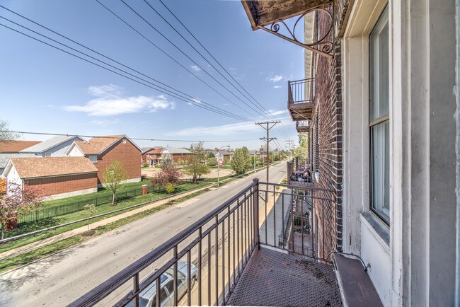 Building Photo - 3866 McRee Ave