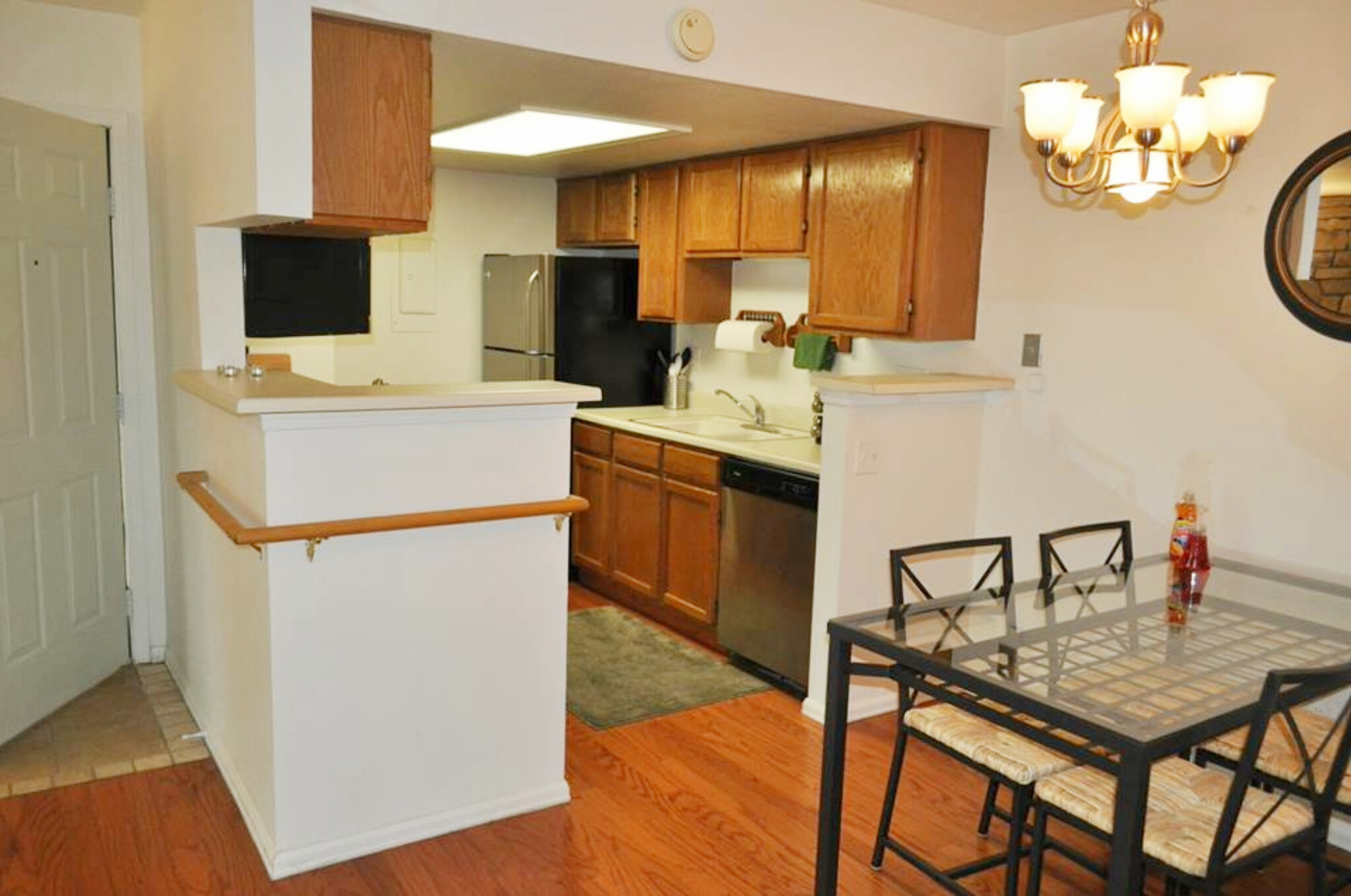Building Photo - 8335 South Fairmount Drive