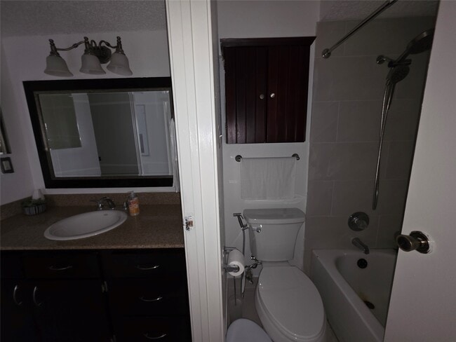 Building Photo - 5613 Cripple Brook Ct