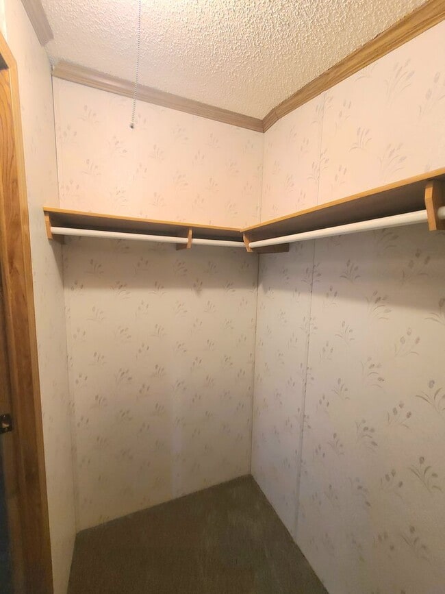 Building Photo - 3bd/ 2ba Mobile Home w/ Central Air