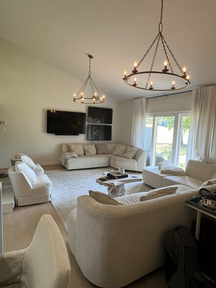 Living Area - 7725 River Ridge Rd NE