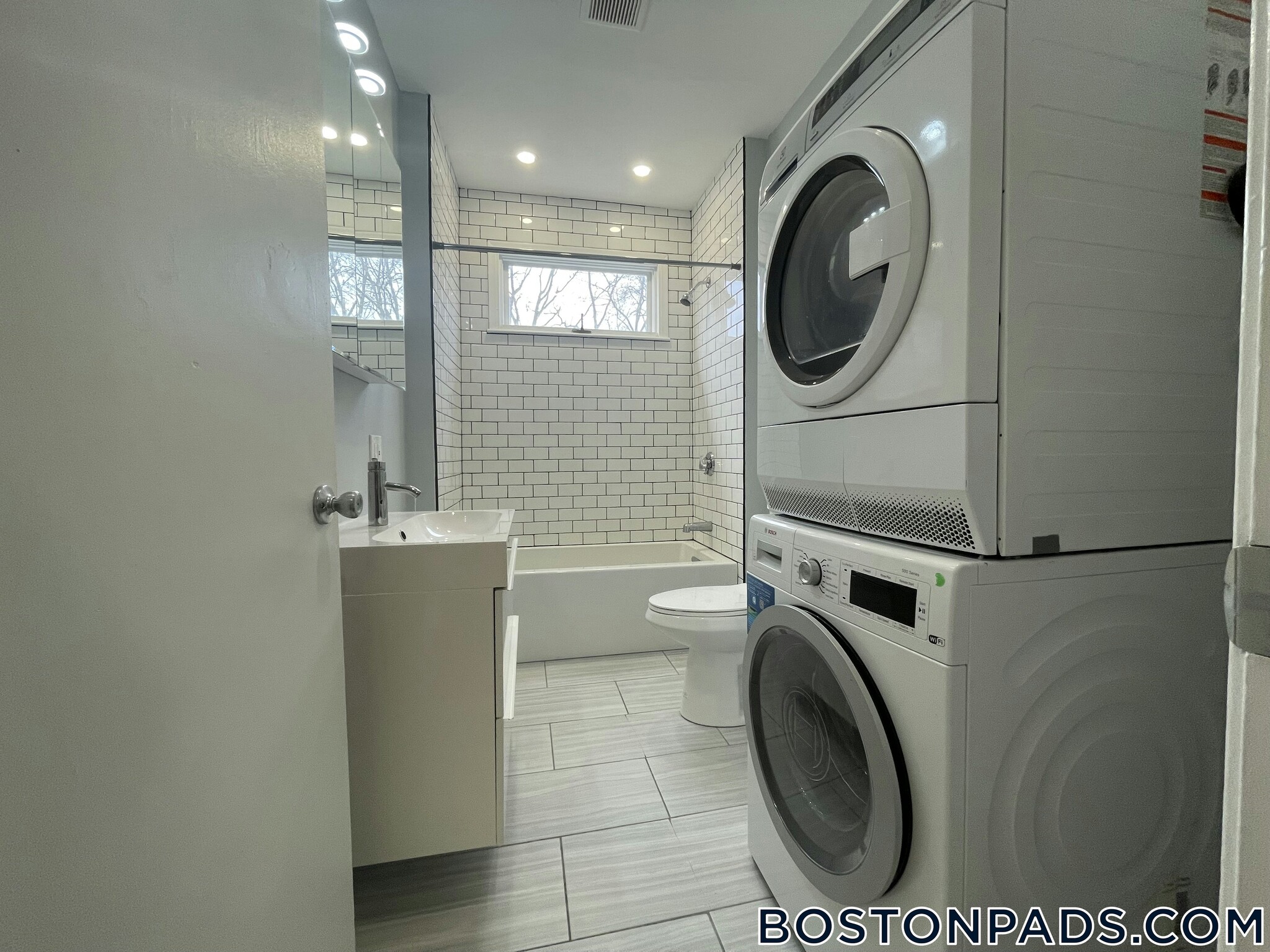 Building Photo - 183 Prospect St