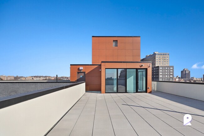 Building Photo - 148-37 88th Ave