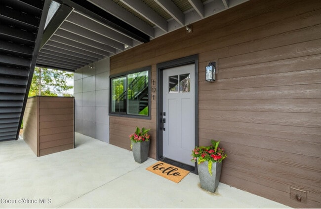 Building Photo - 50 Carnelian Ave